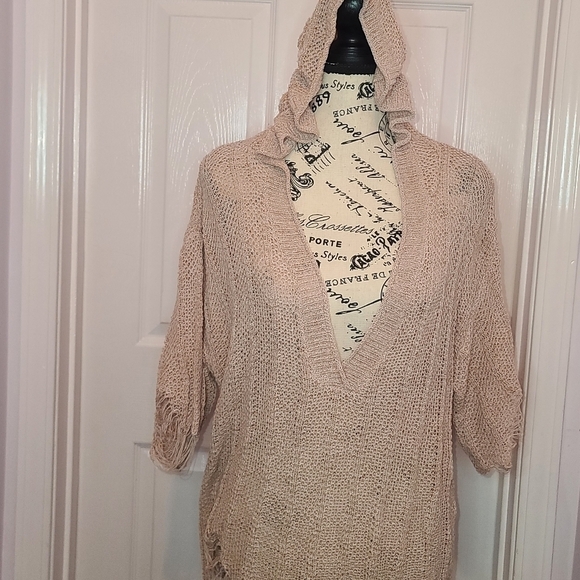 𝅺pol Sweater size small - Picture 4 of 7